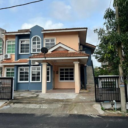 Banglo Semi D Villa D Doa Maju Kuala Terengganu Exterior photo