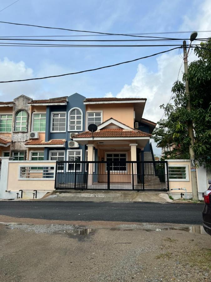 Banglo Semi D Villa D Doa Maju Kuala Terengganu Exterior photo